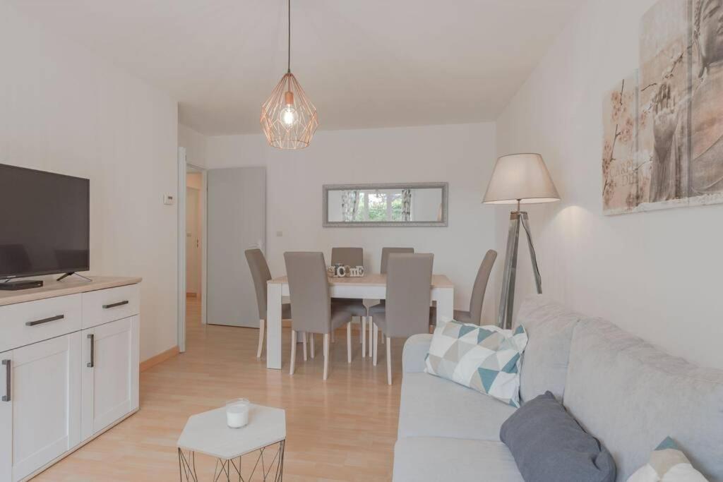 Garden Apartment Next To Disneyland Bussy-Saint-Georges Exteriér fotografie